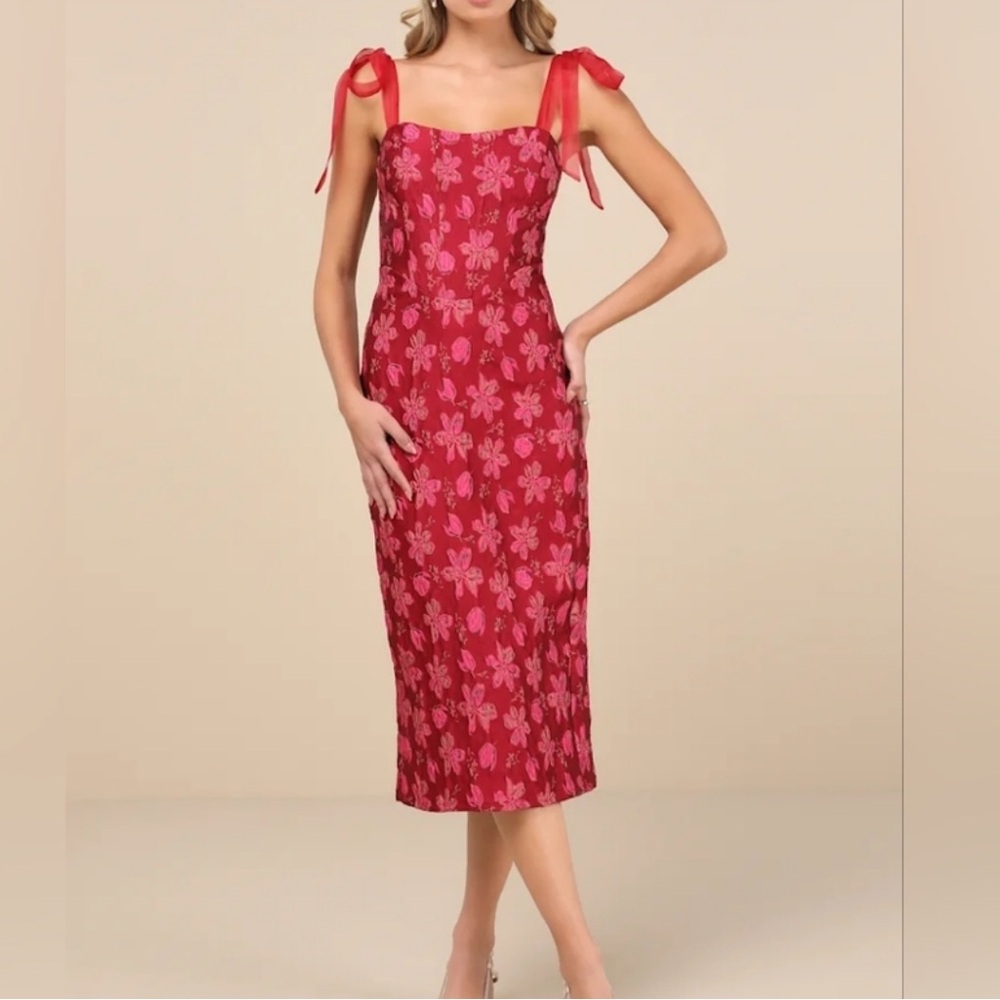 Lulu's Magenta Floral Jacquard Midi Dress - Picture 2 of 10